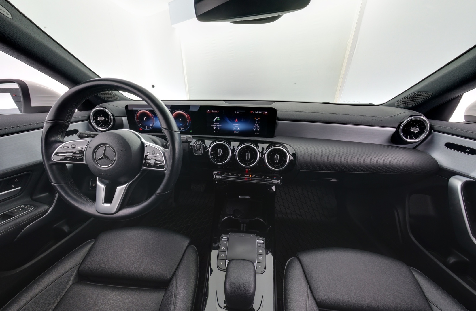 MERCEDES-BENZ CLA 2020