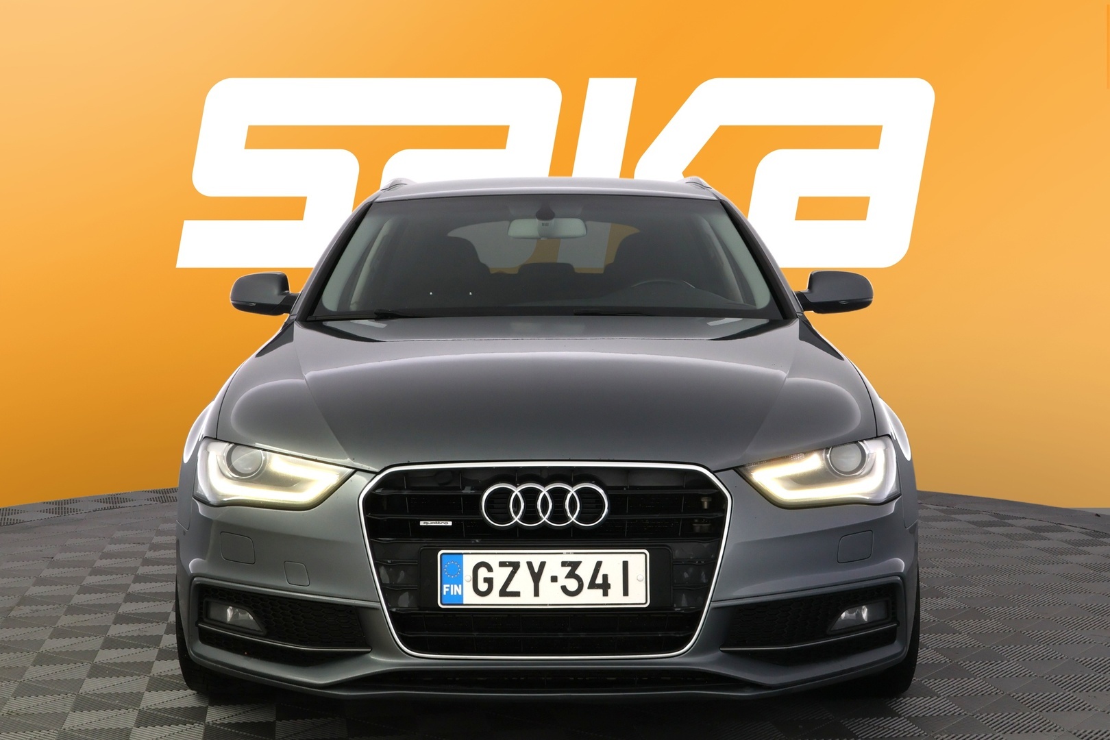AUDI A4 2015