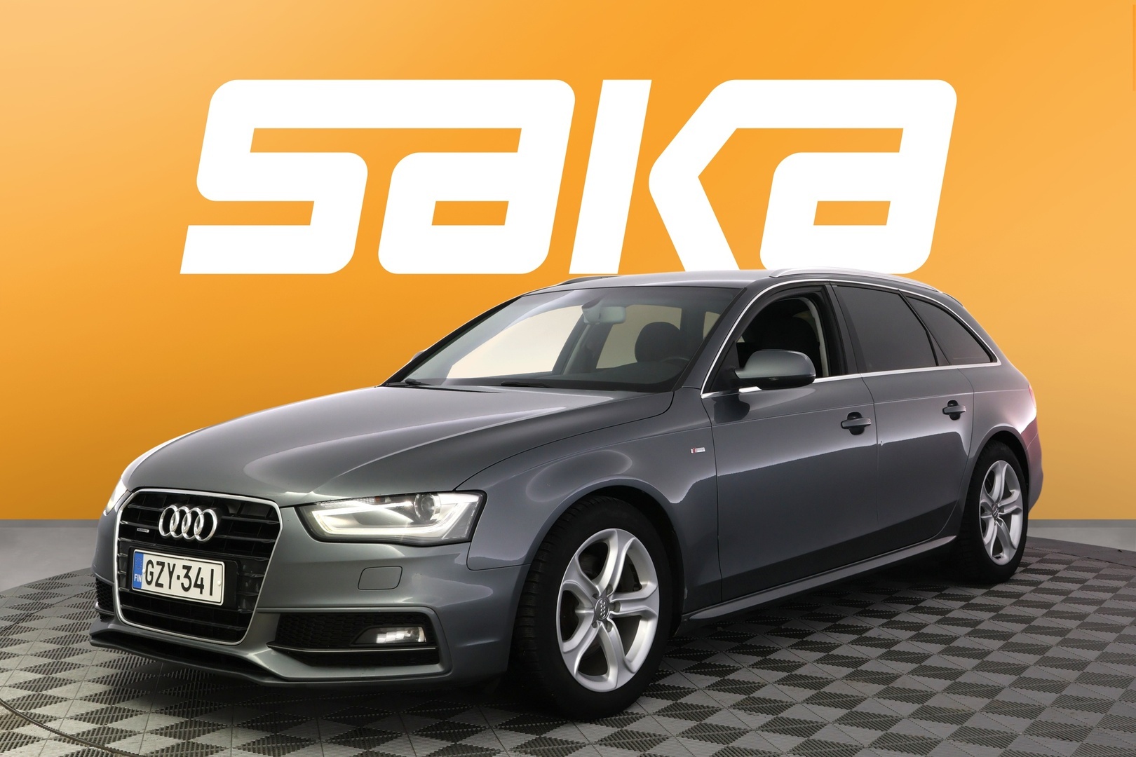 AUDI A4 2015