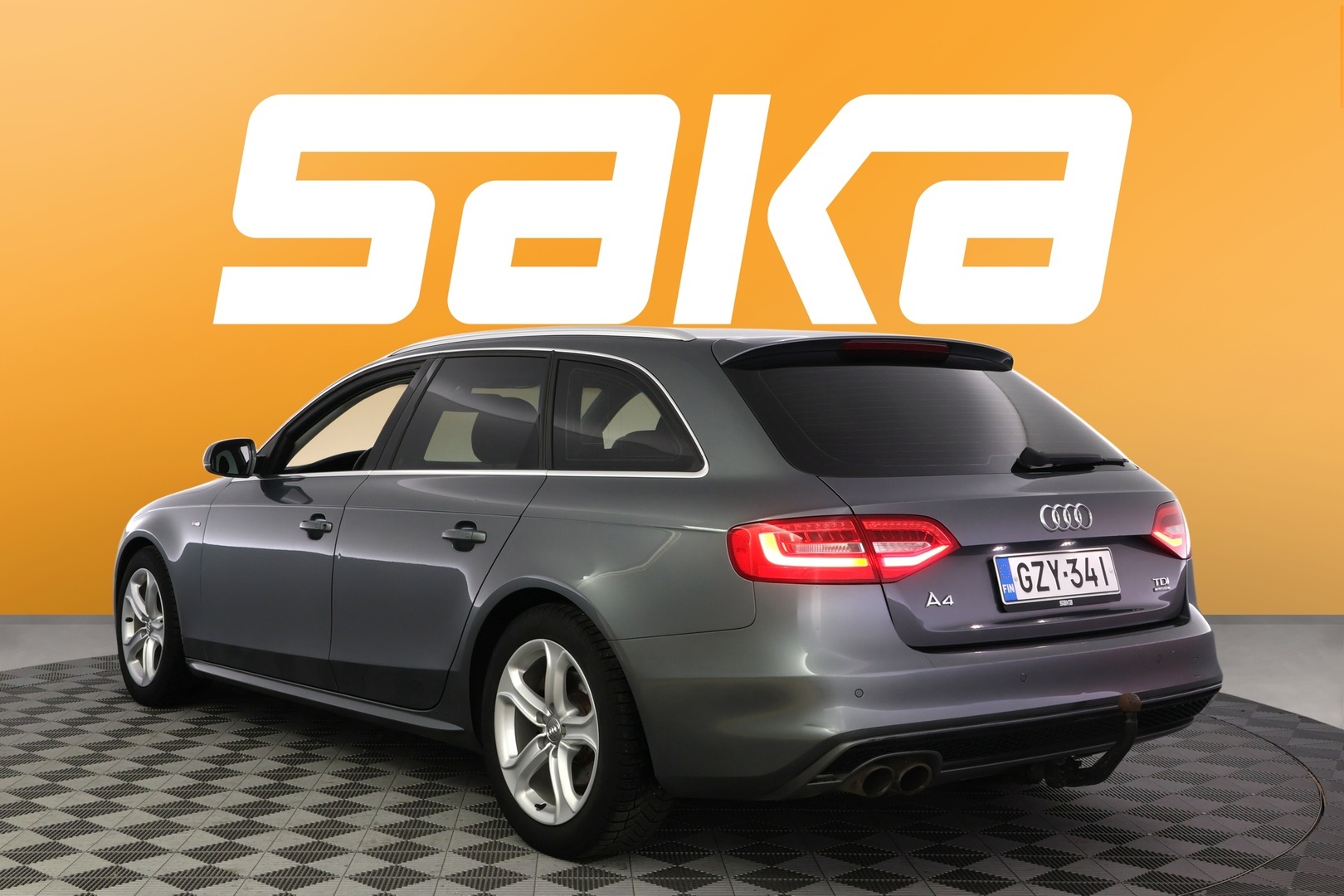AUDI A4 2015
