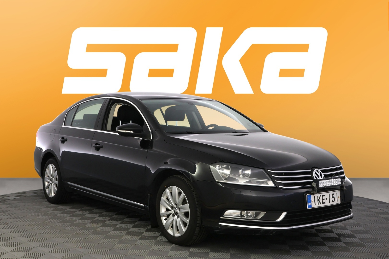 VOLKSWAGEN Passat 2011