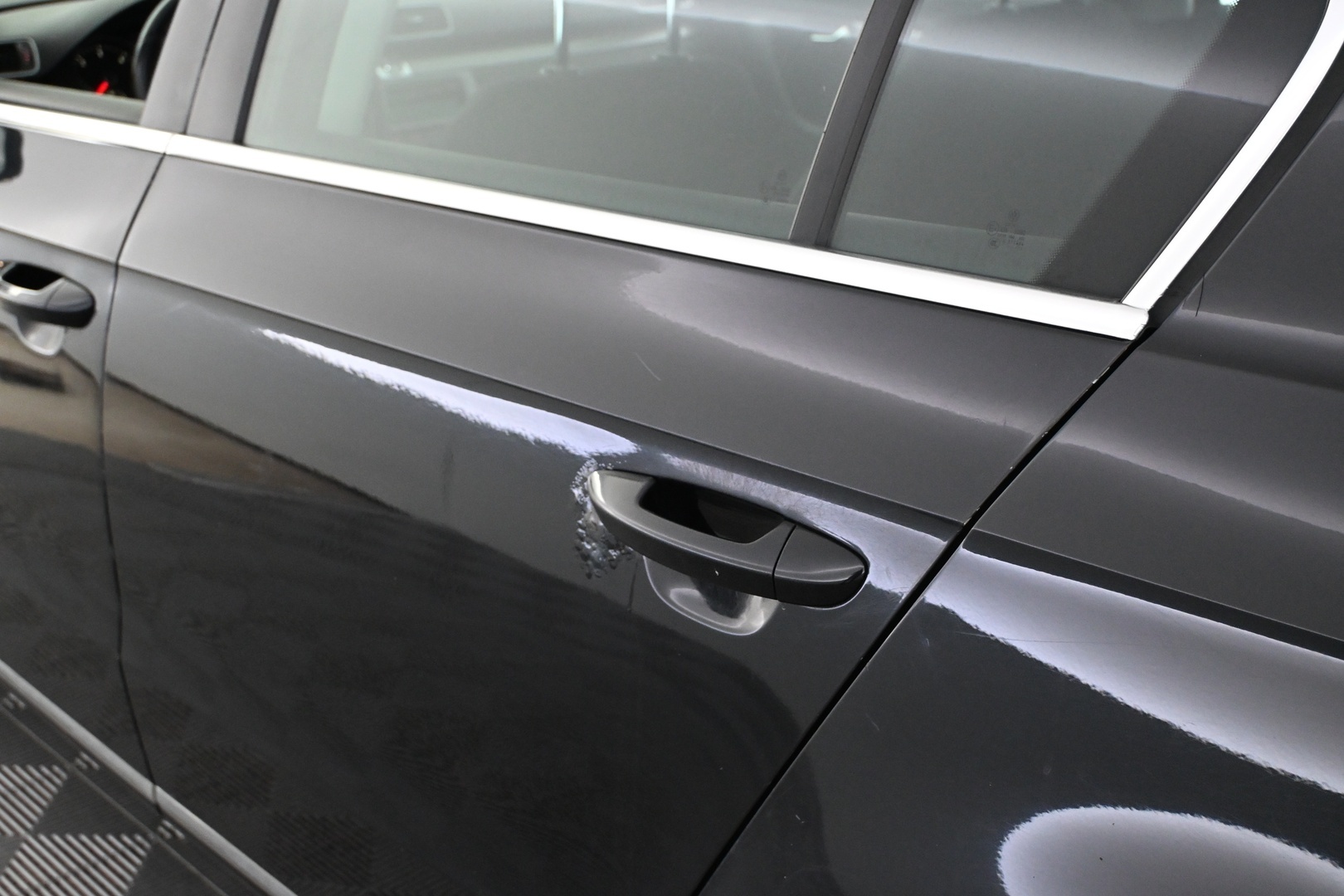 VOLKSWAGEN Passat 2011