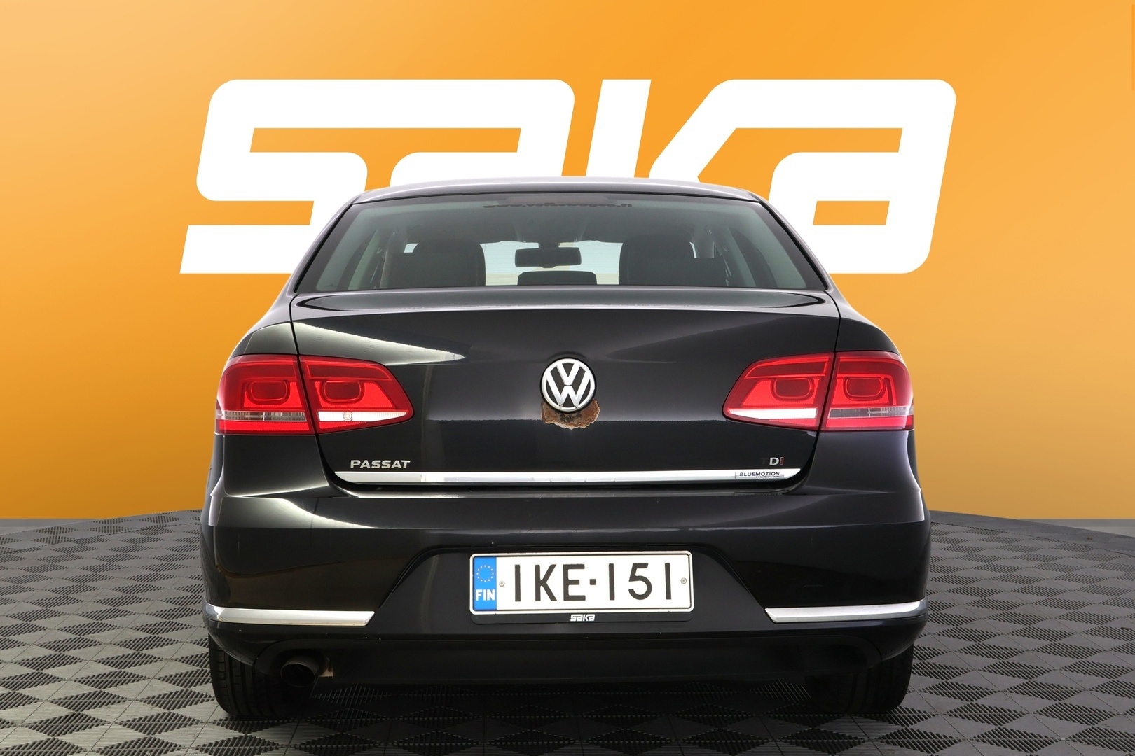VOLKSWAGEN Passat 2011