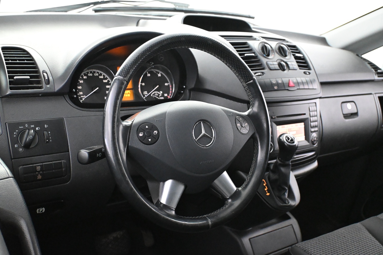 MERCEDES-BENZ Vito 2013