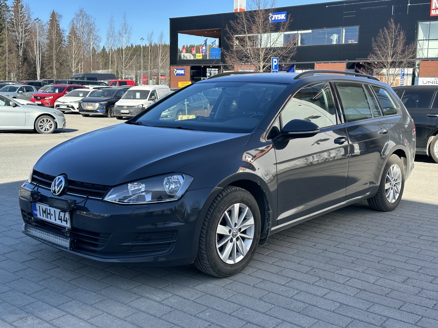 VOLKSWAGEN Golf 2015