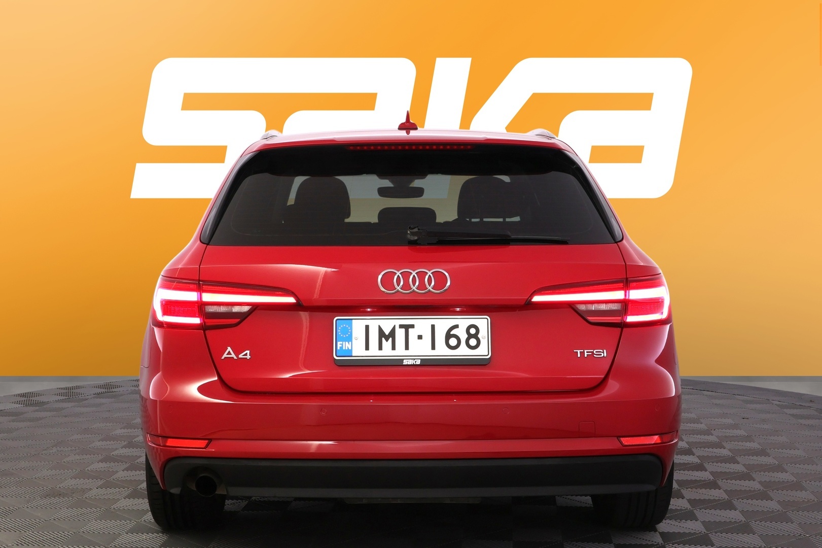AUDI A4 2018