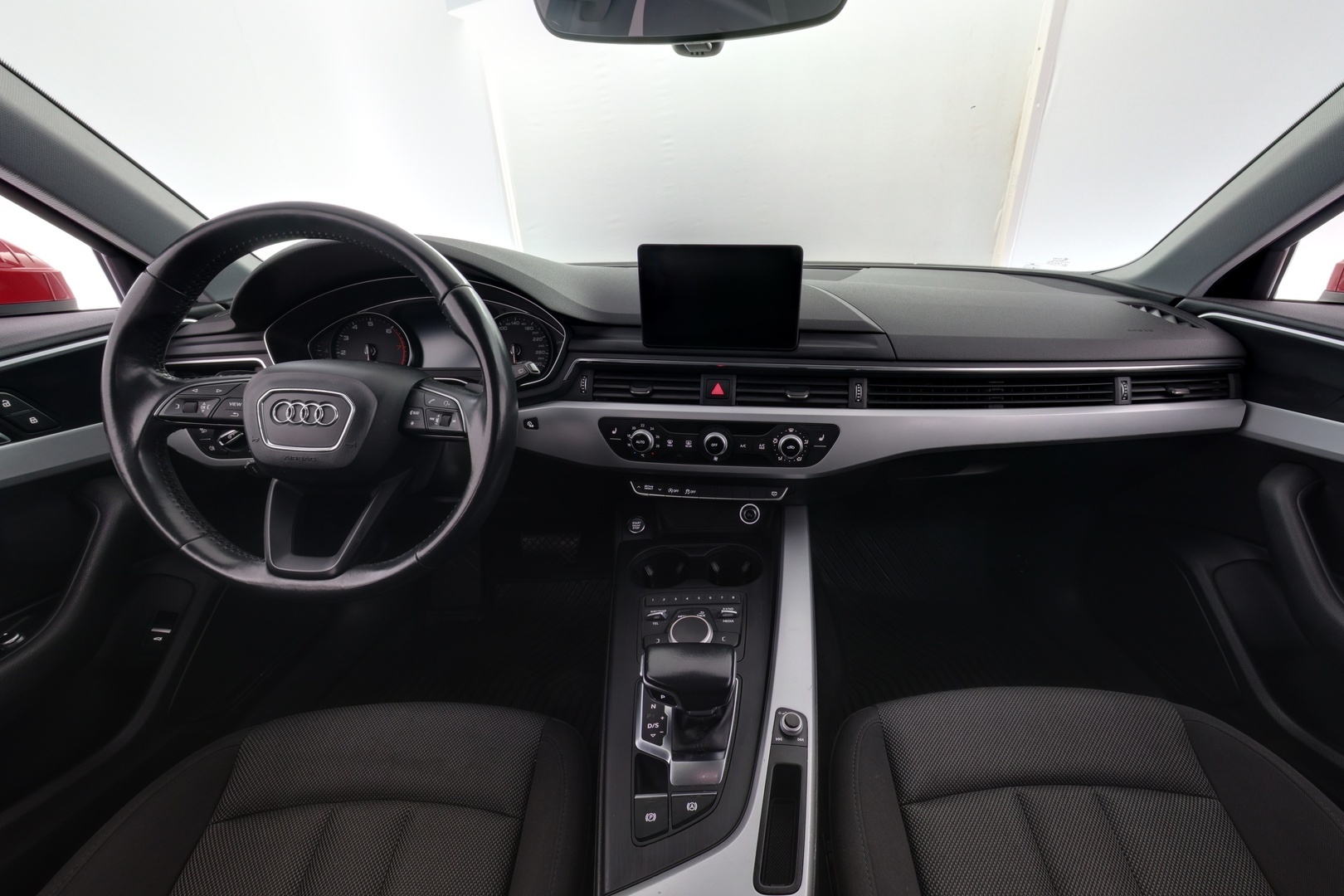 AUDI A4 2018