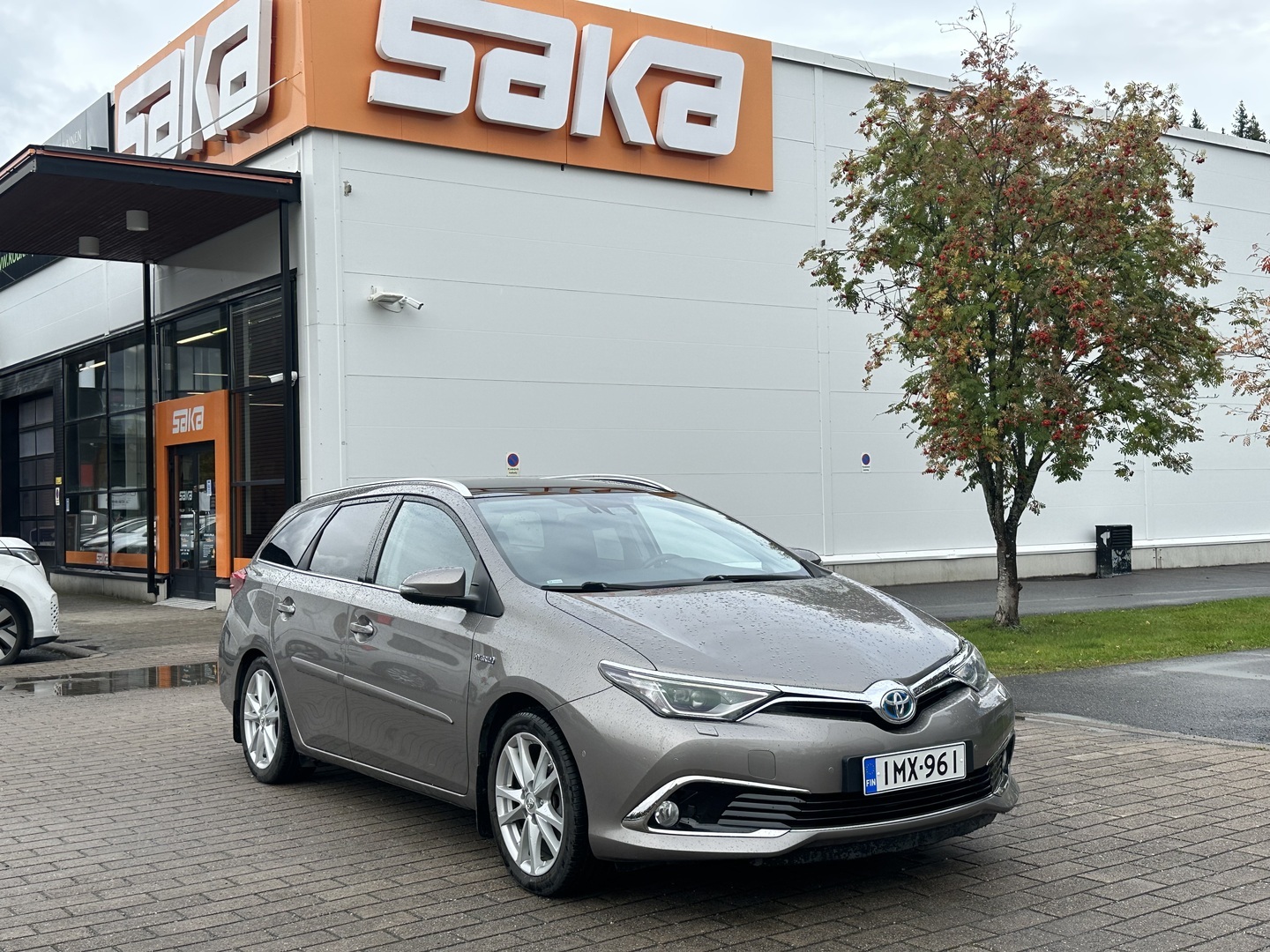 TOYOTA Auris 2016