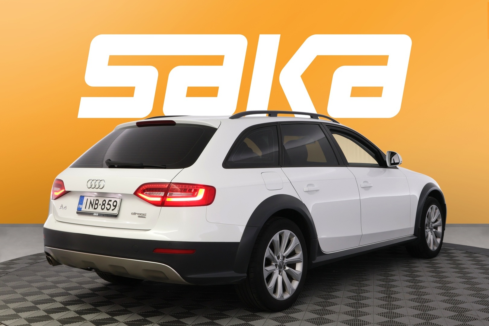 AUDI A4 allroad quattro 2014