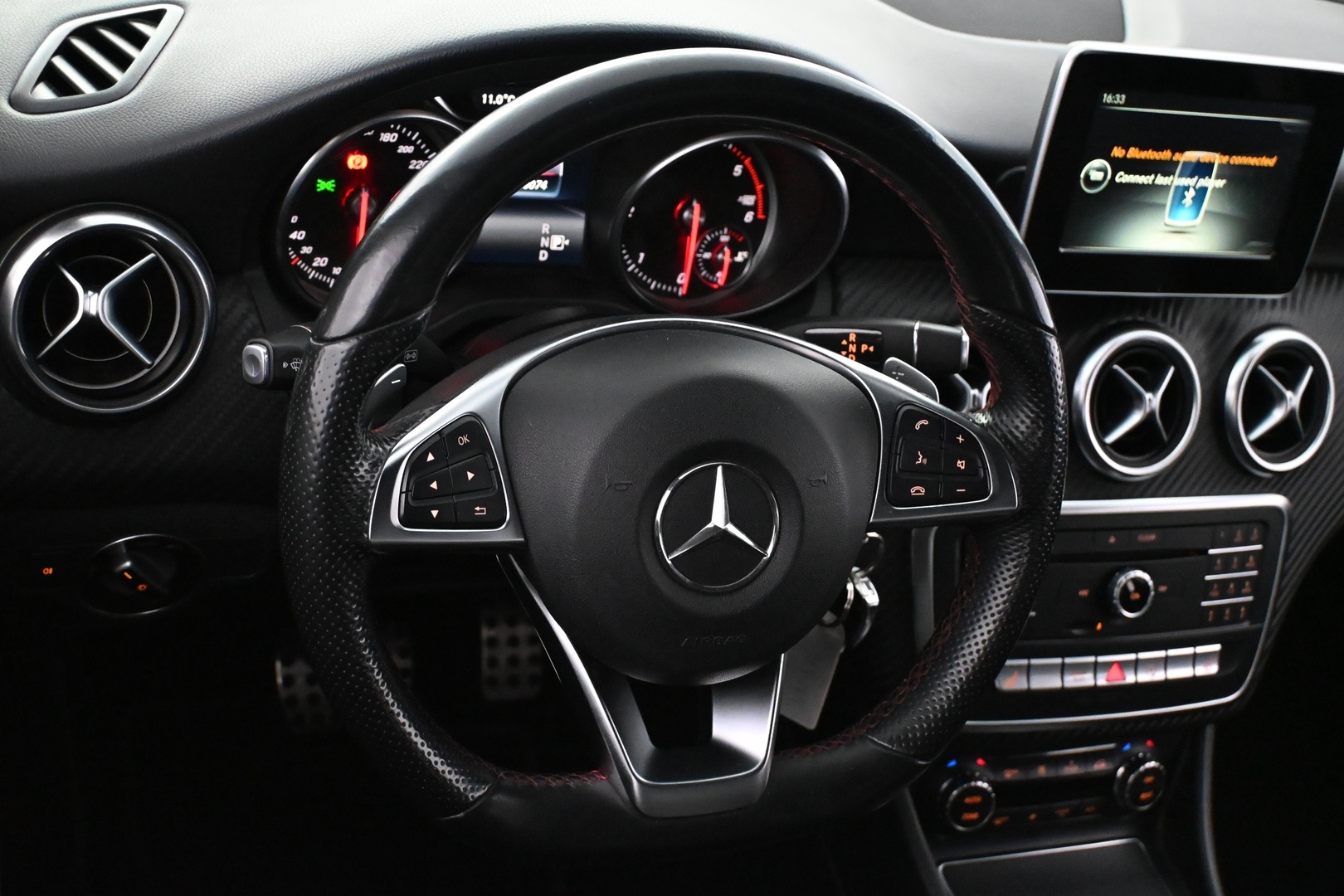 MERCEDES-BENZ A 2016