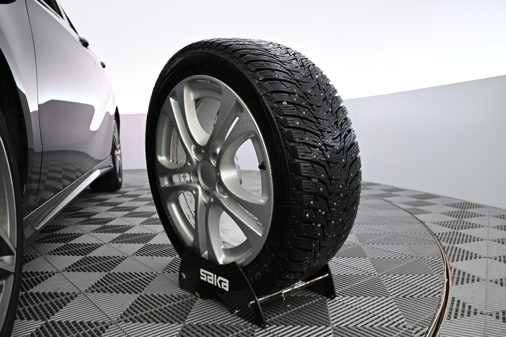 MERCEDES-BENZ A 2016