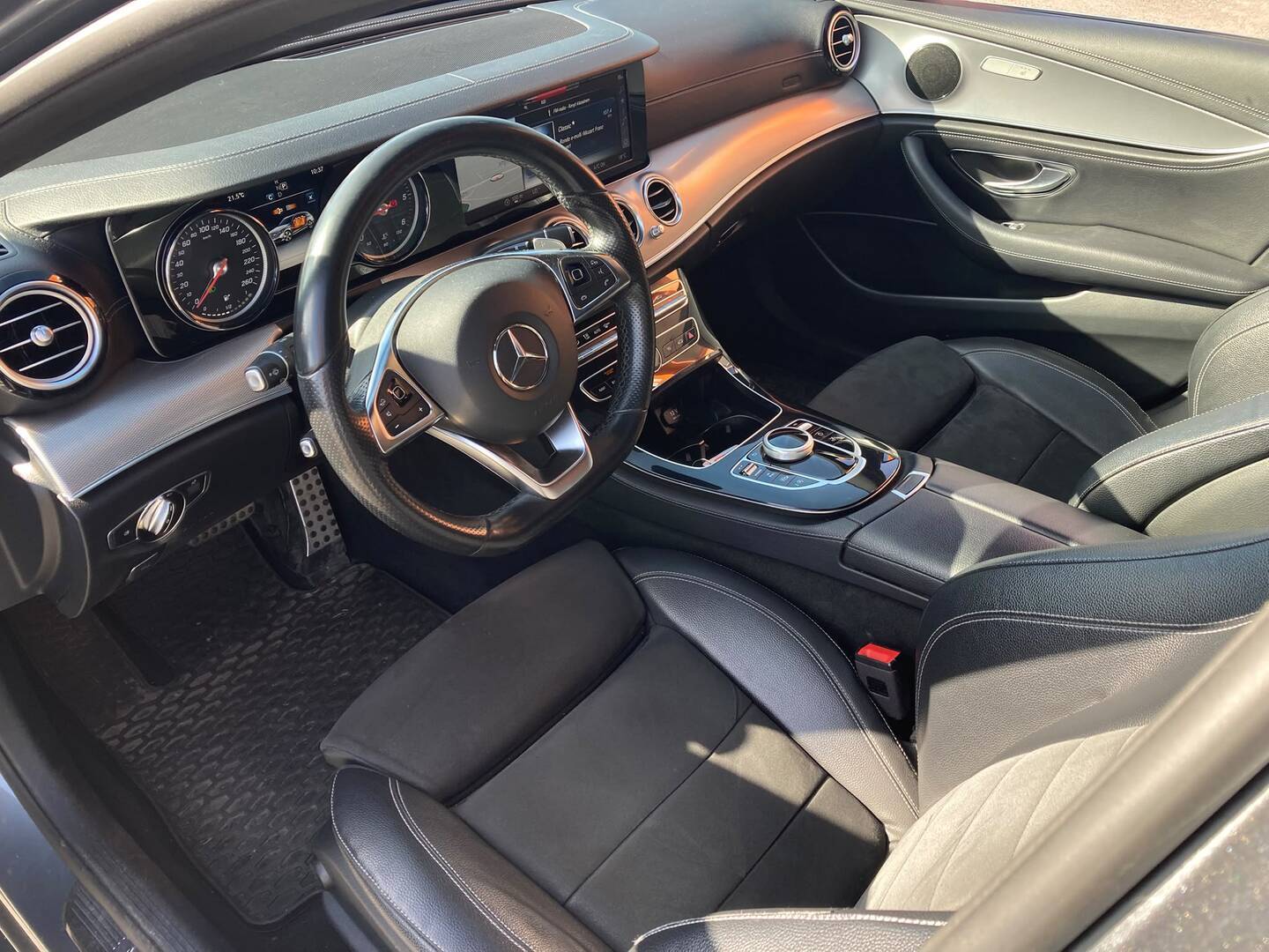 MERCEDES-BENZ E 2017
