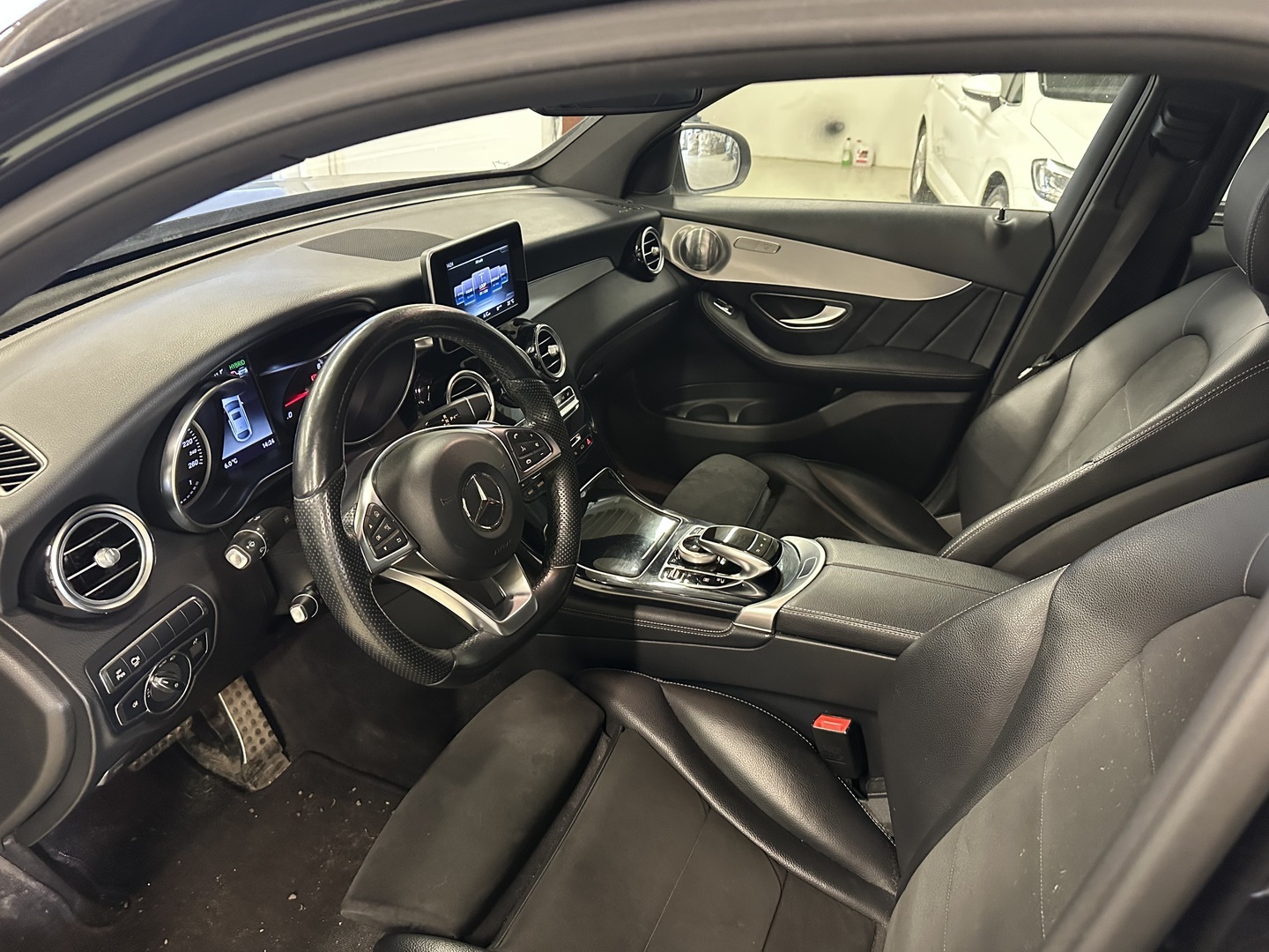 MERCEDES-BENZ GLC 2017