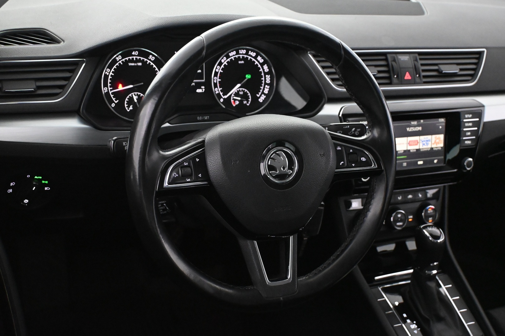 SKODA Superb 2016