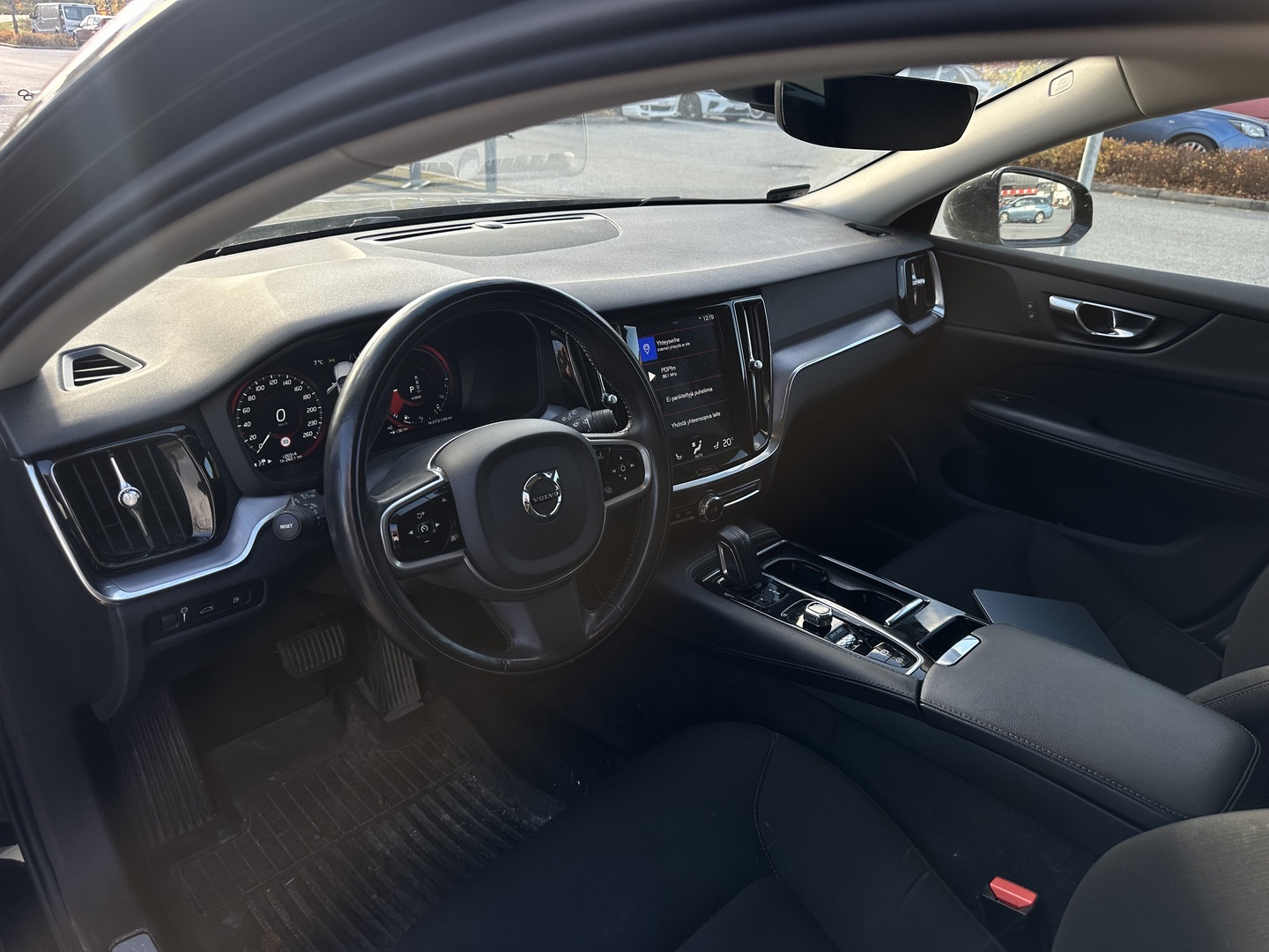 VOLVO V60 2020