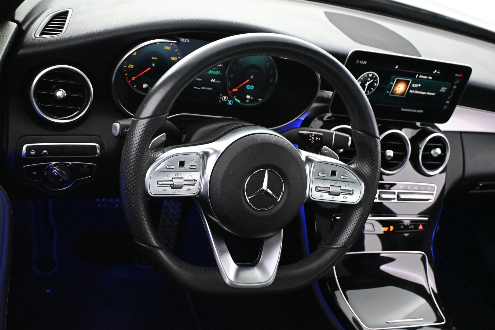 MERCEDES-BENZ C 2021