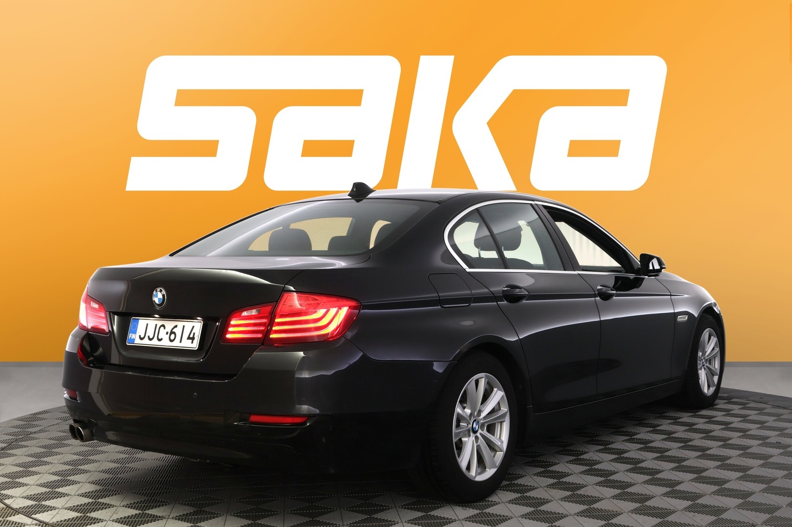 BMW 518 2014