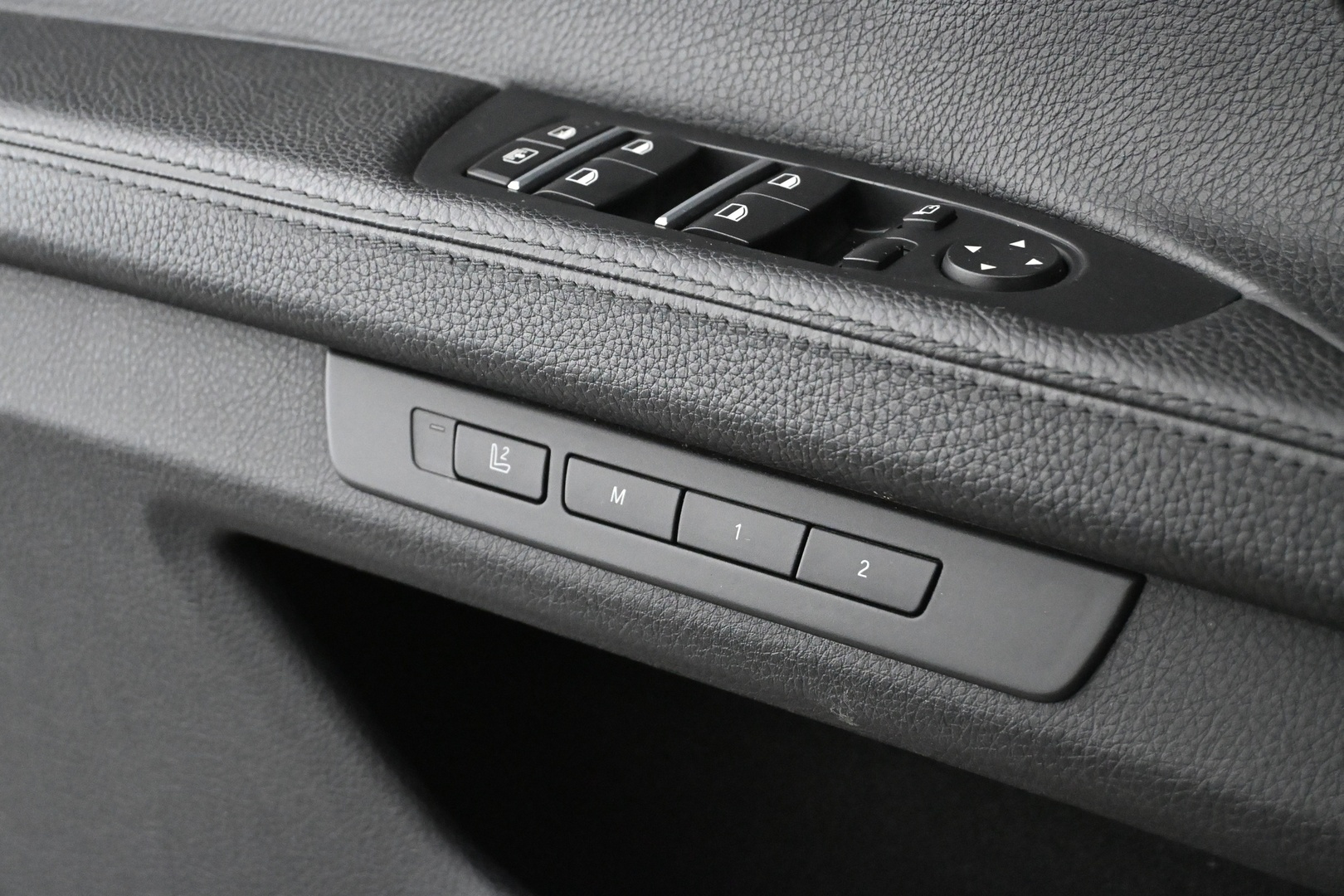 BMW 740 2012