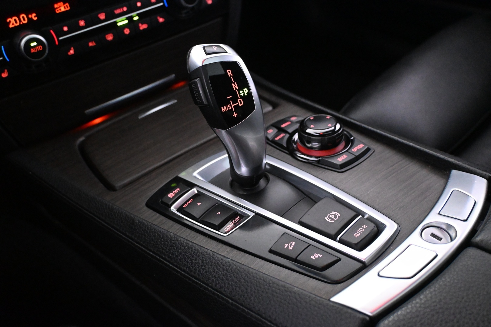 BMW 740 2012