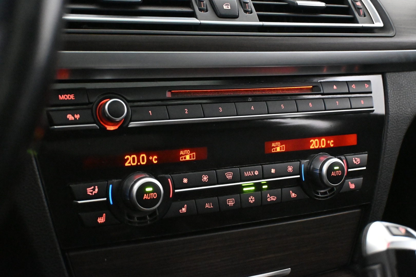 BMW 740 2012