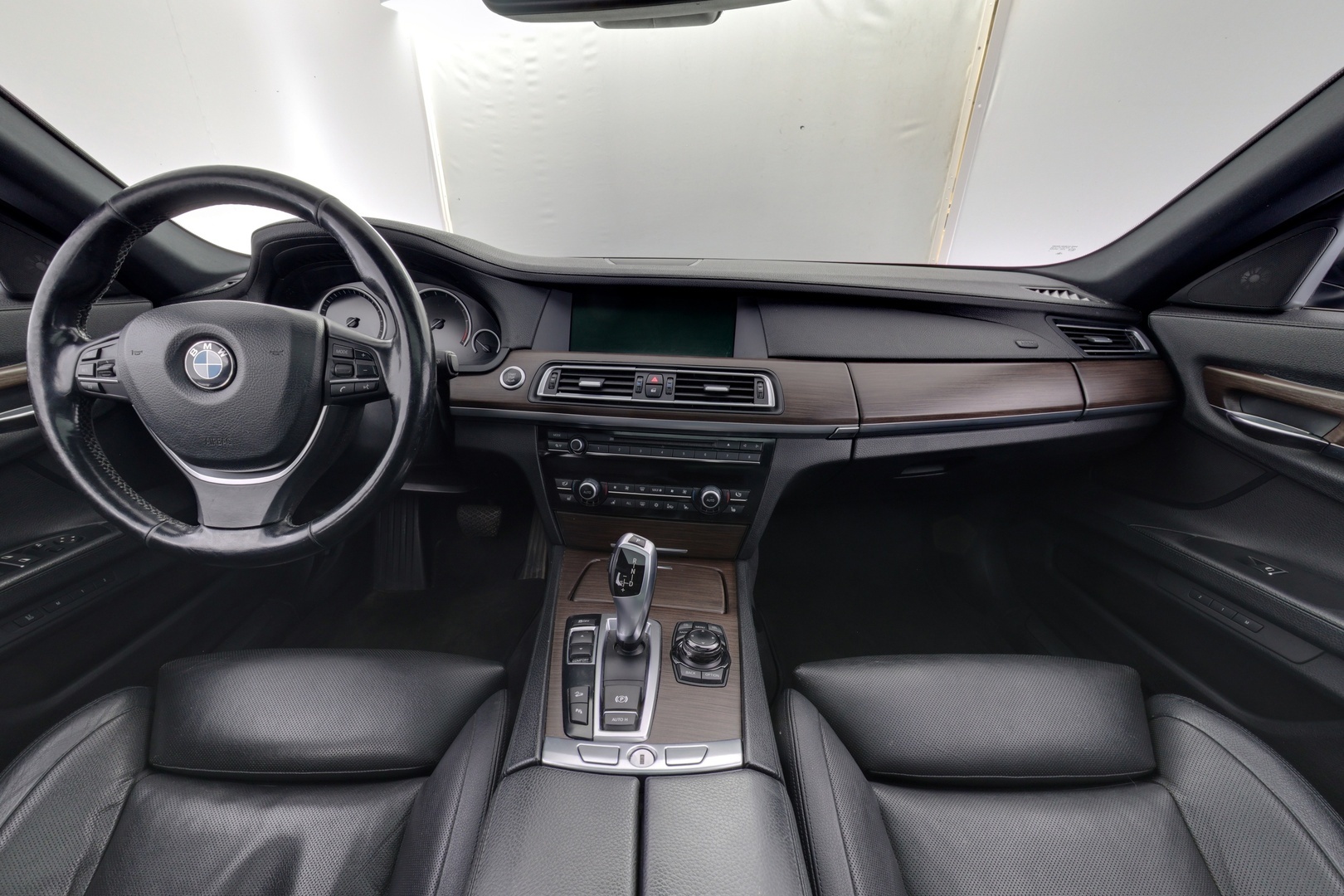 BMW 740 2012