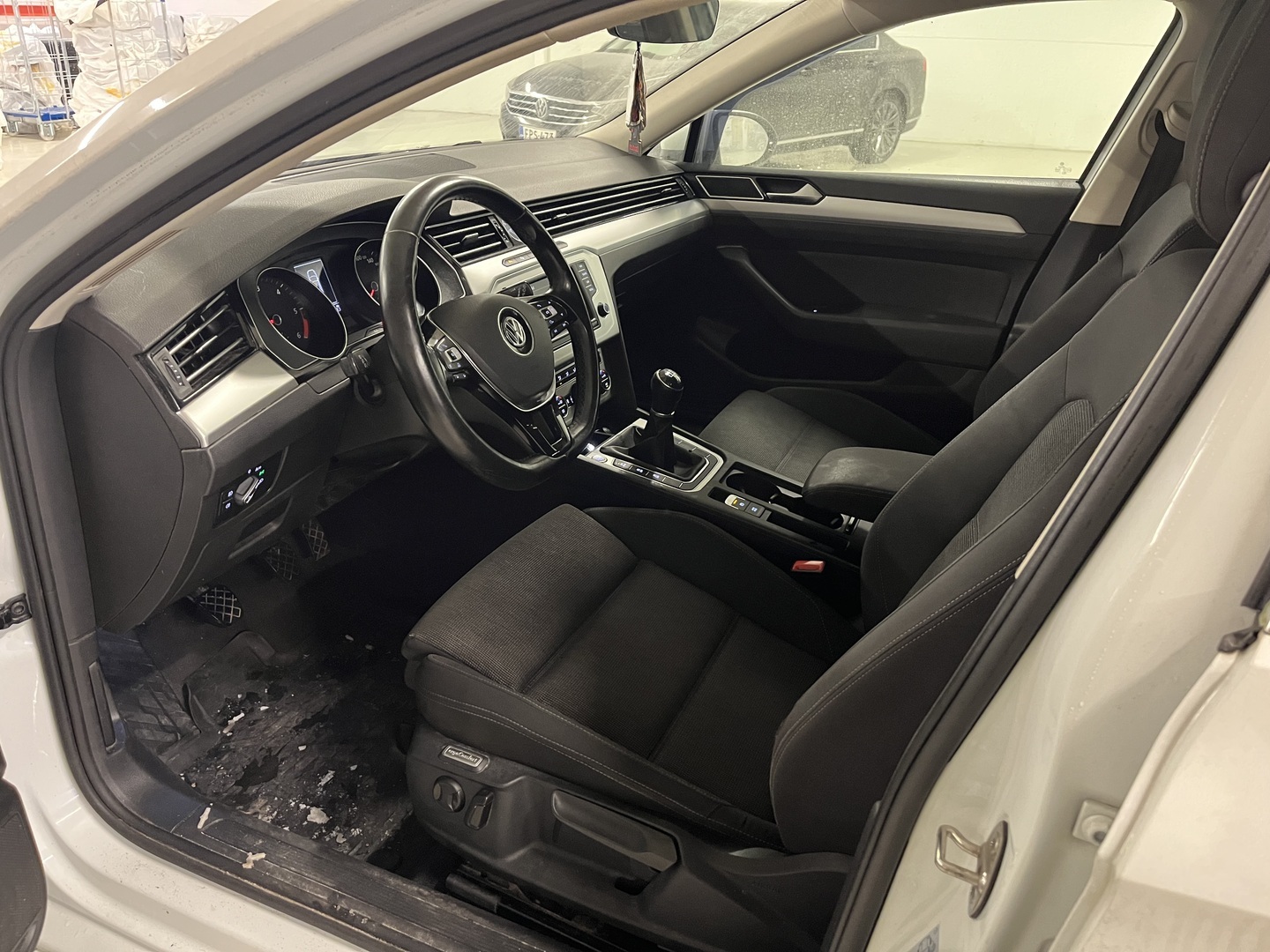 VOLKSWAGEN Passat 2016