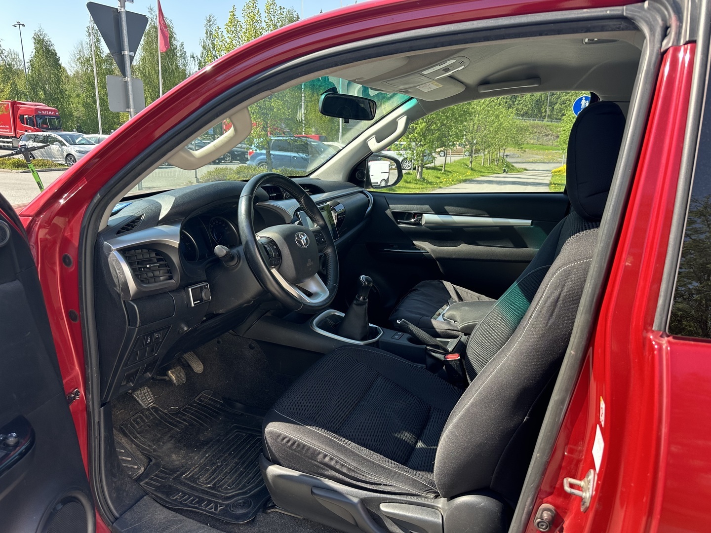 TOYOTA Hilux 2017