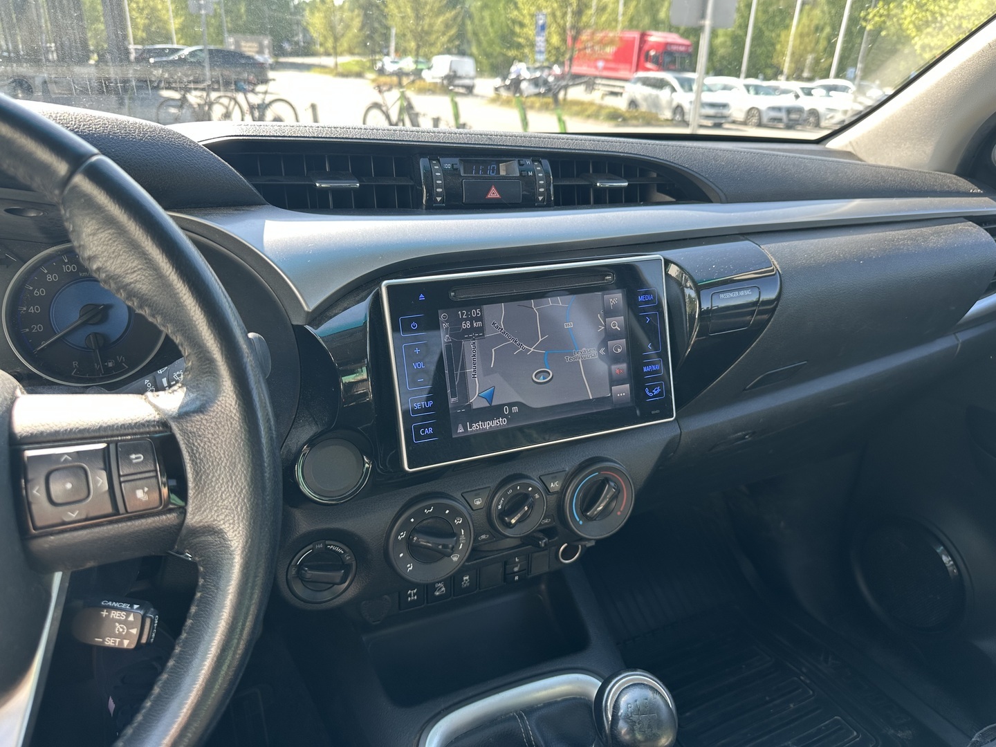 TOYOTA Hilux 2017