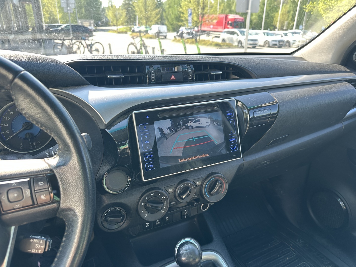 TOYOTA Hilux 2017
