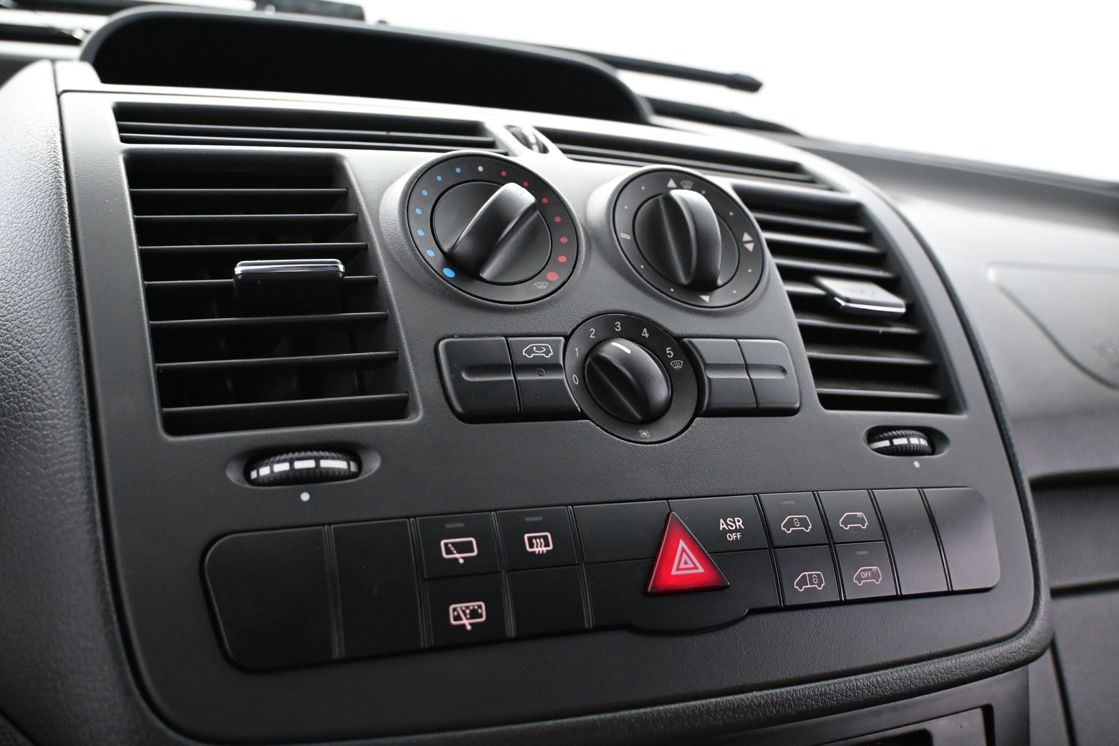 MERCEDES-BENZ Vito 2012