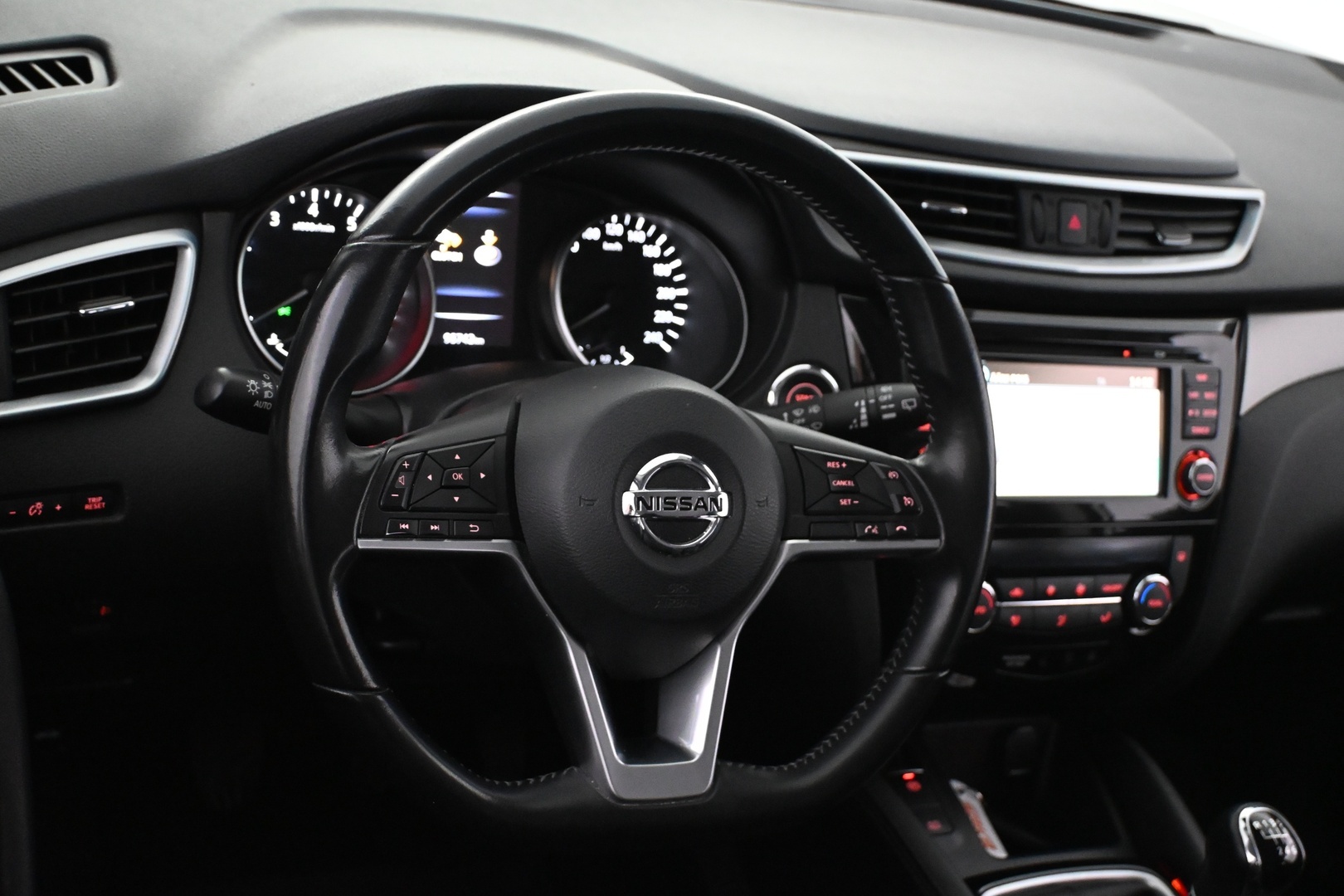 NISSAN Qashqai 2019