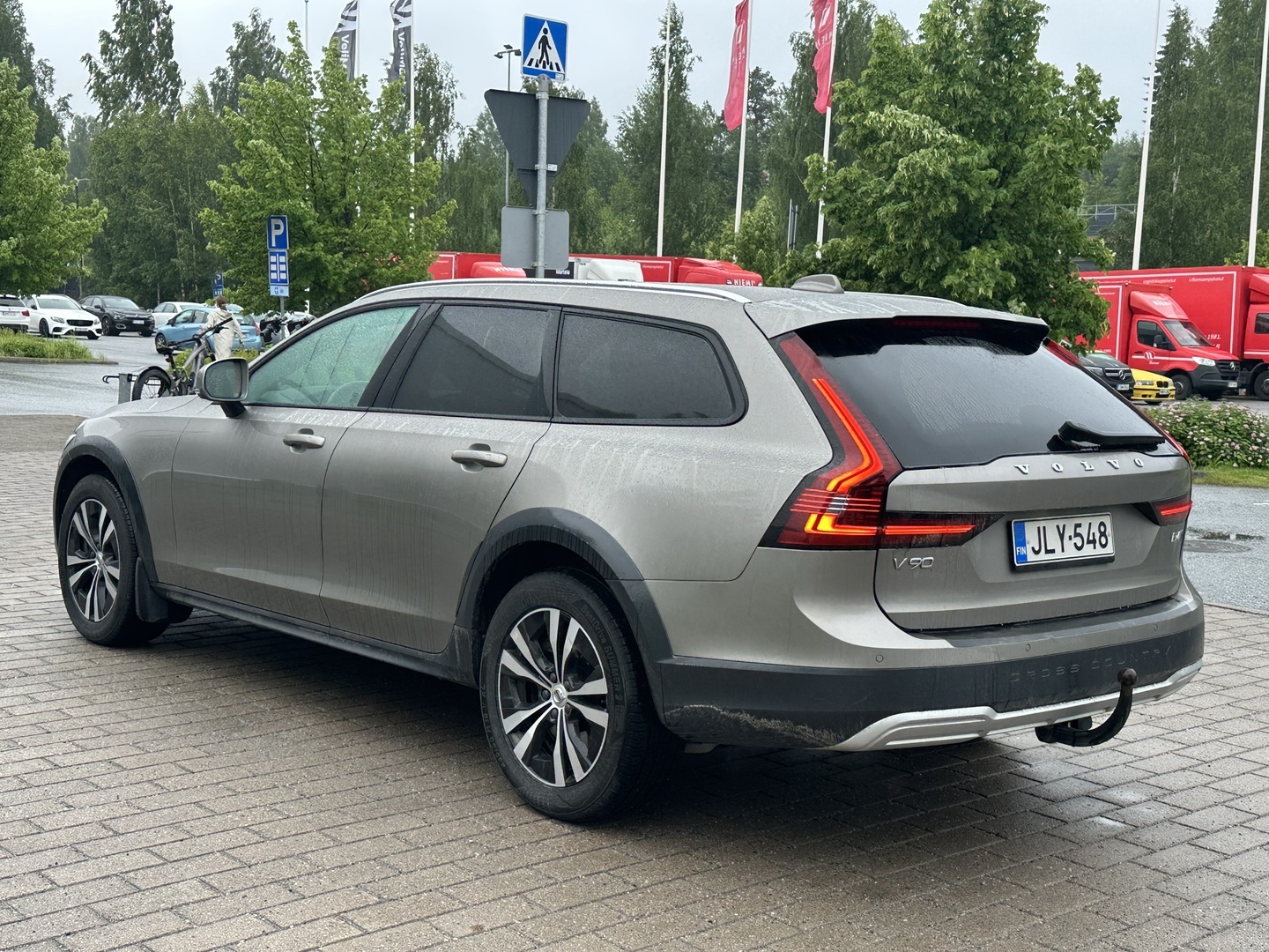 VOLVO V90 Cross Country 2021