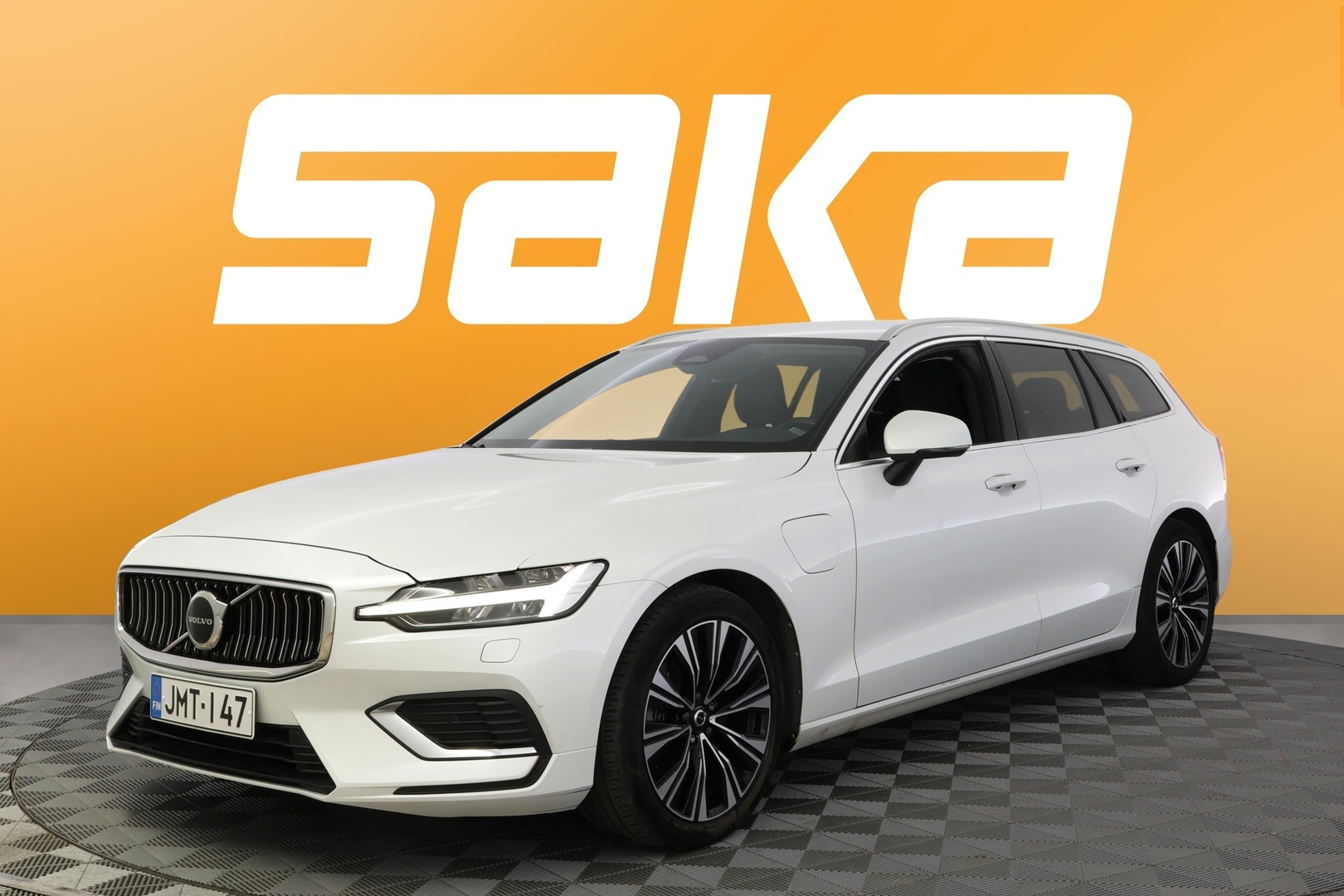 VOLVO V60 2023