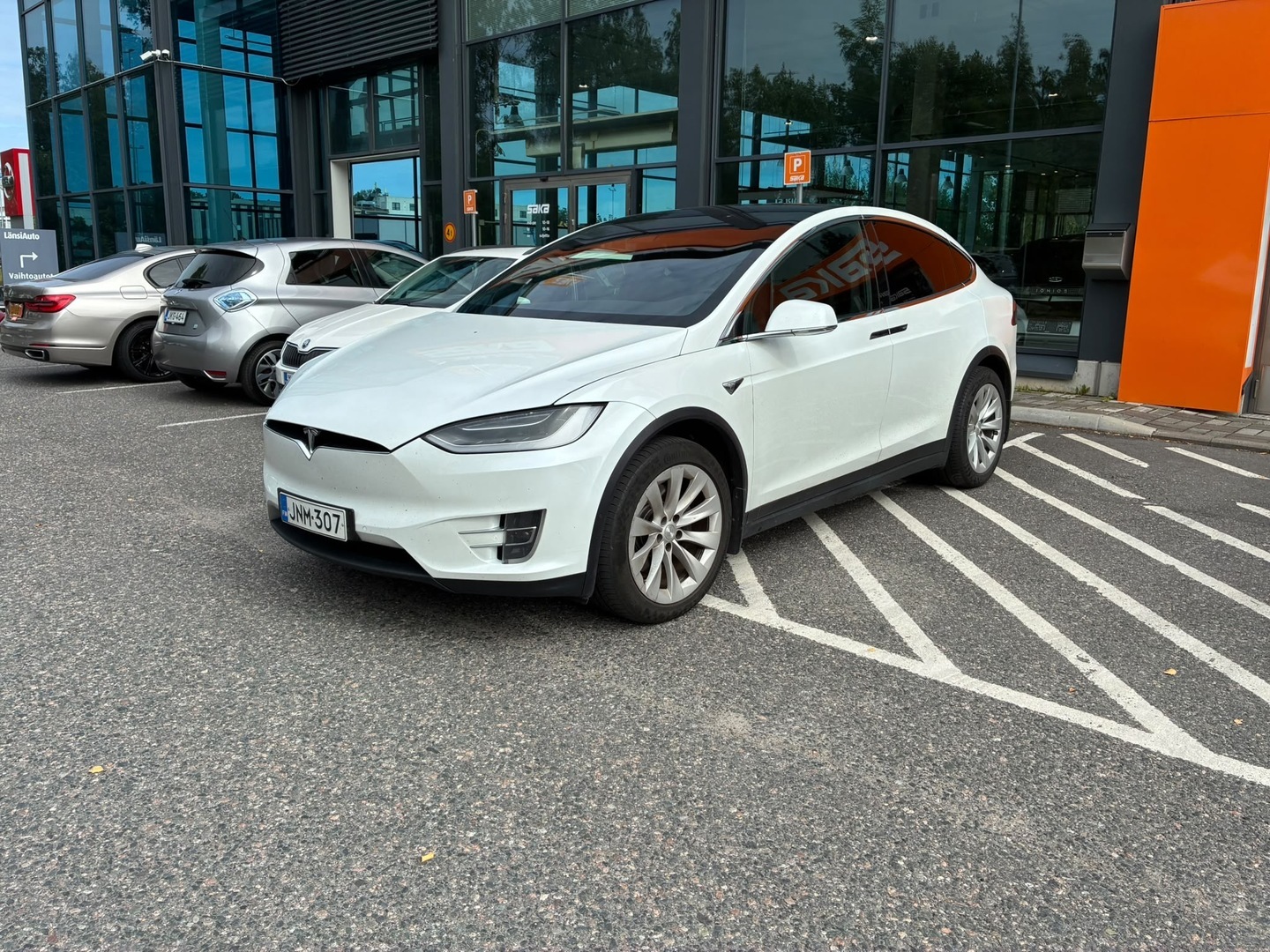 TESLA Model X 2020