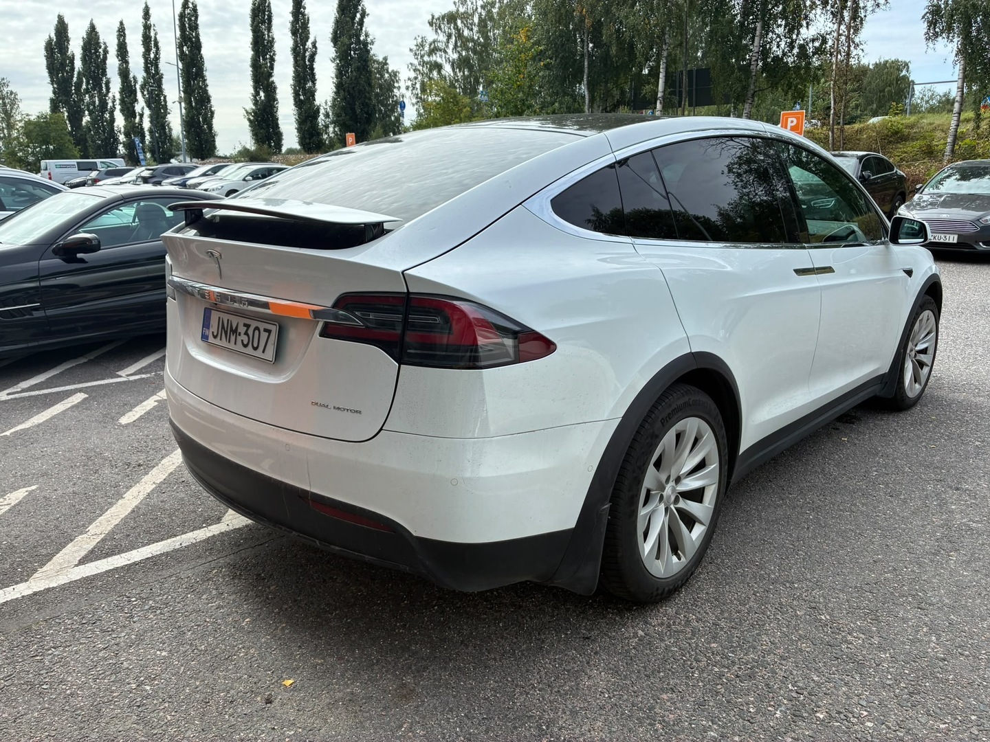 TESLA Model X 2020