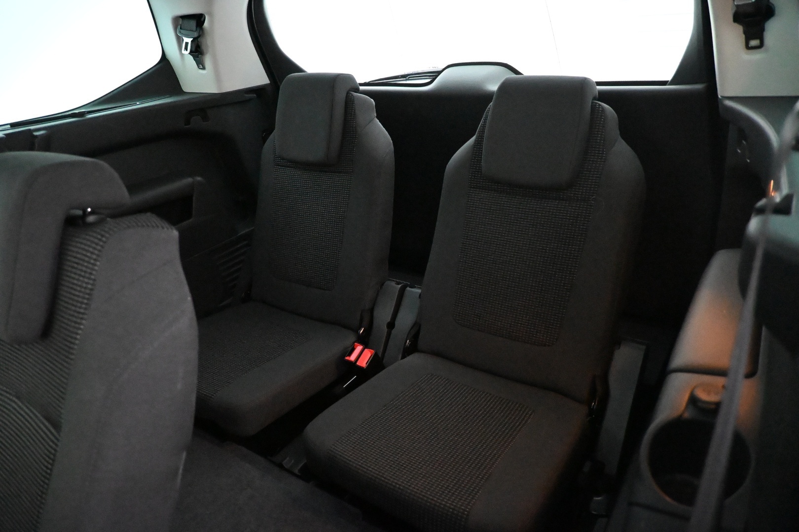 PEUGEOT 5008 2016