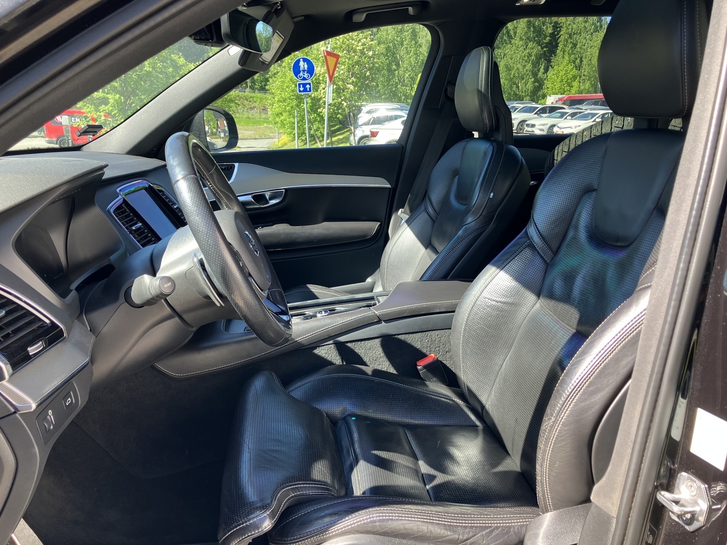 VOLVO XC90 2017
