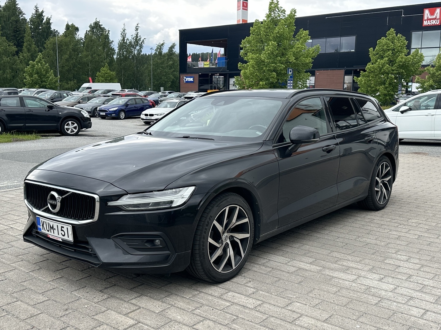 VOLVO V60 2020