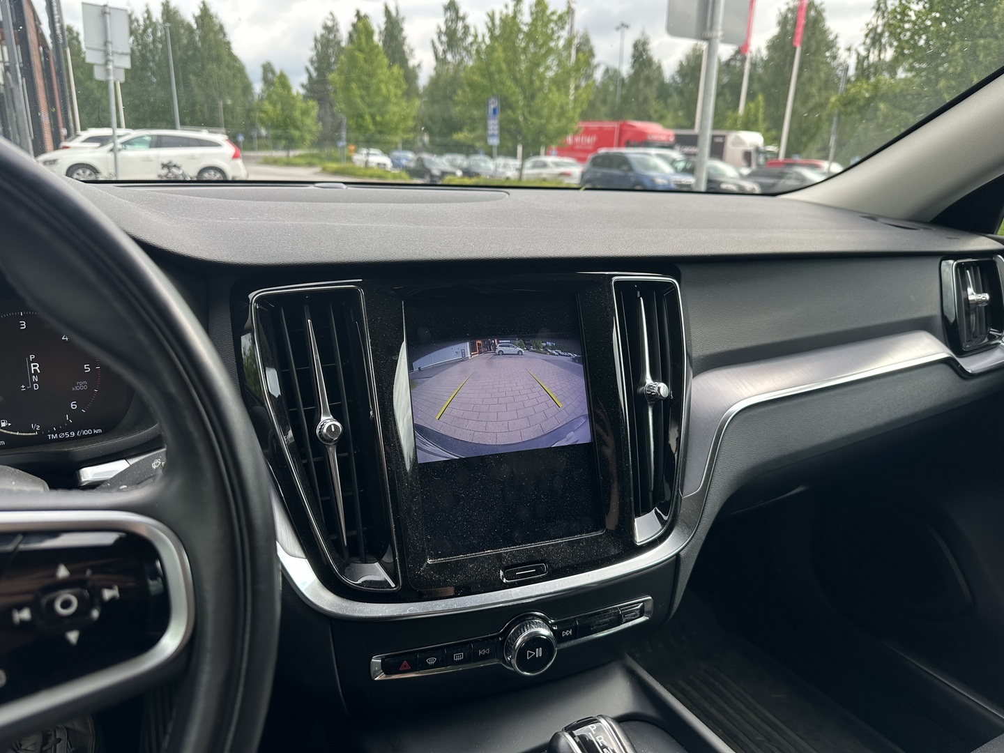 VOLVO V60 2020