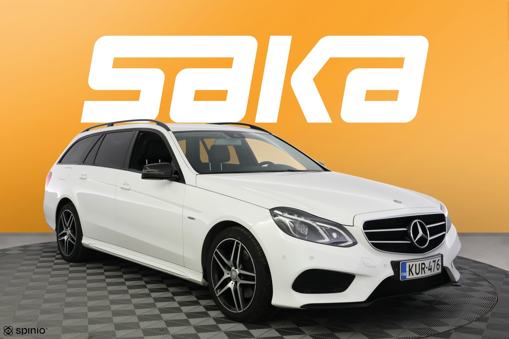 MERCEDES-BENZ E 2016