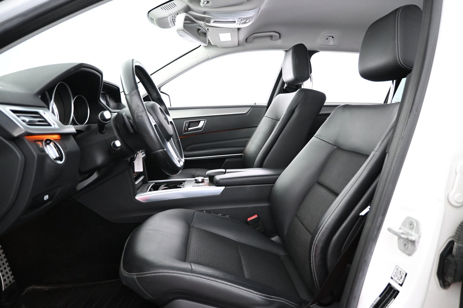 MERCEDES-BENZ E 2016