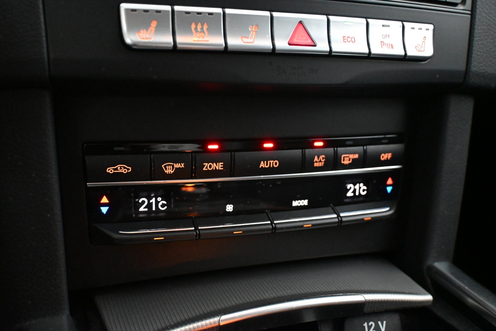 MERCEDES-BENZ E 2016