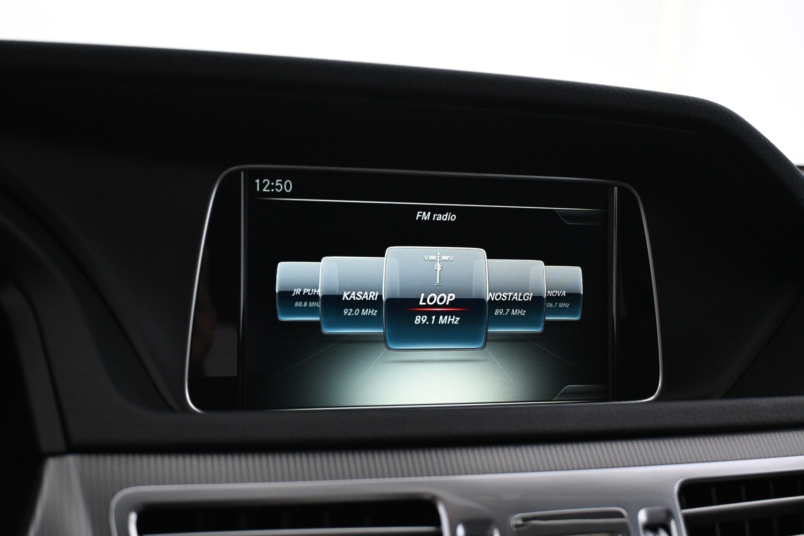 MERCEDES-BENZ E 2016