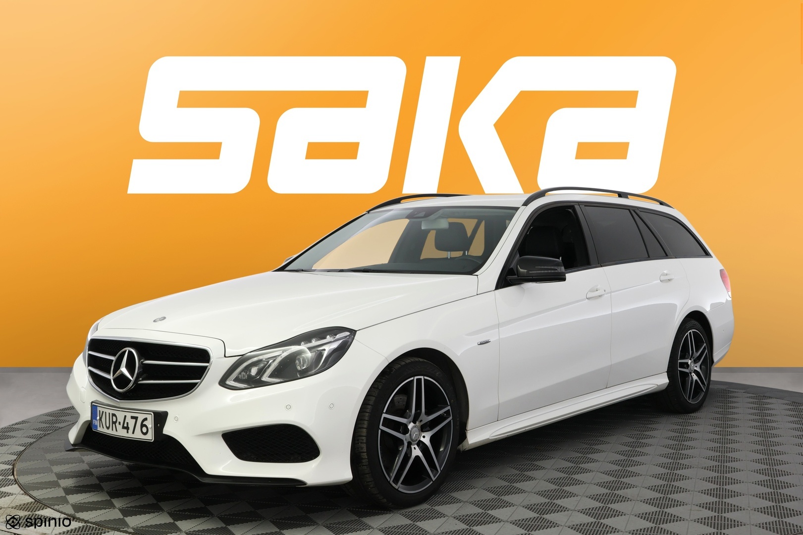 MERCEDES-BENZ E 2016