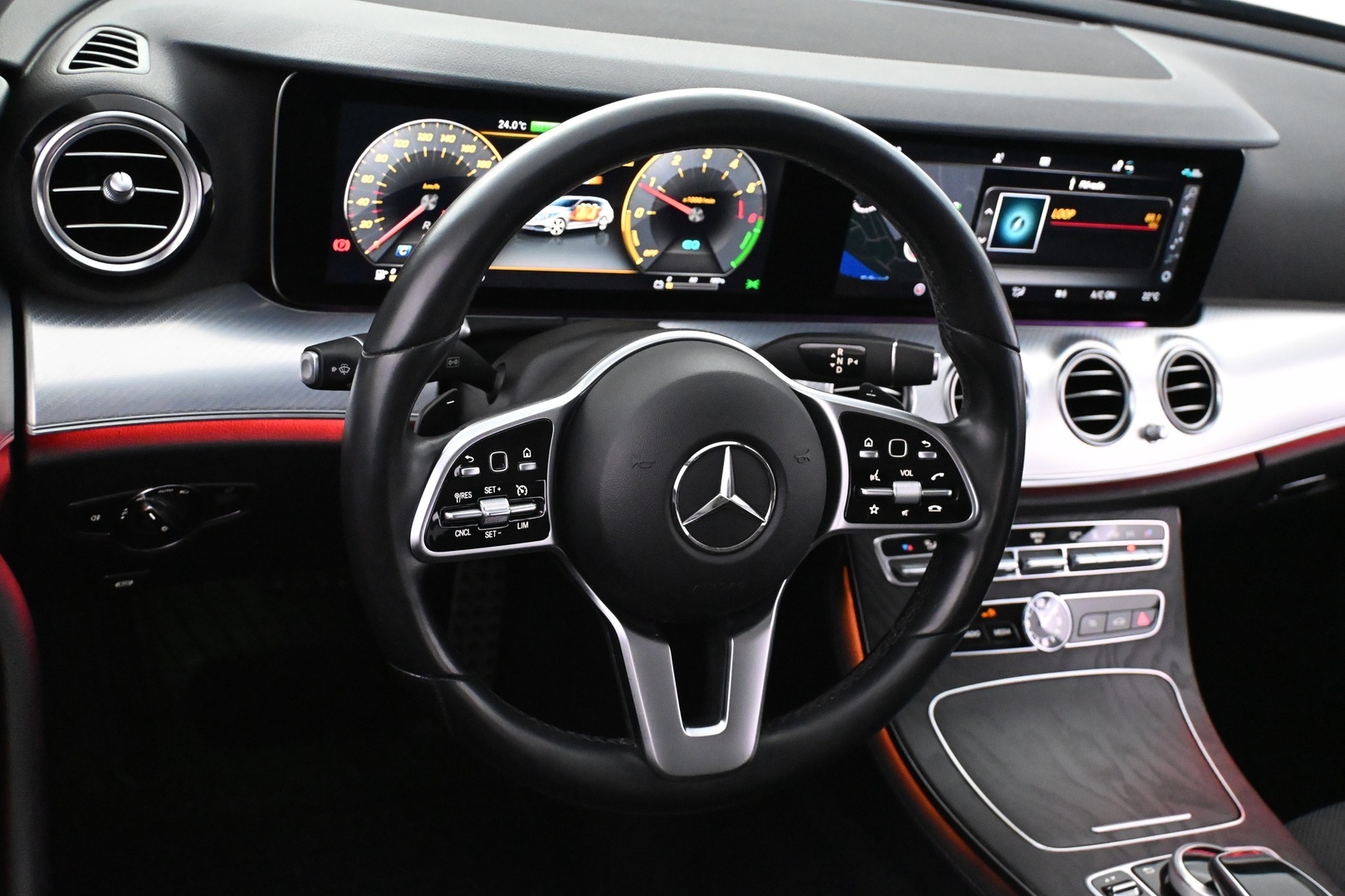MERCEDES-BENZ E 2020