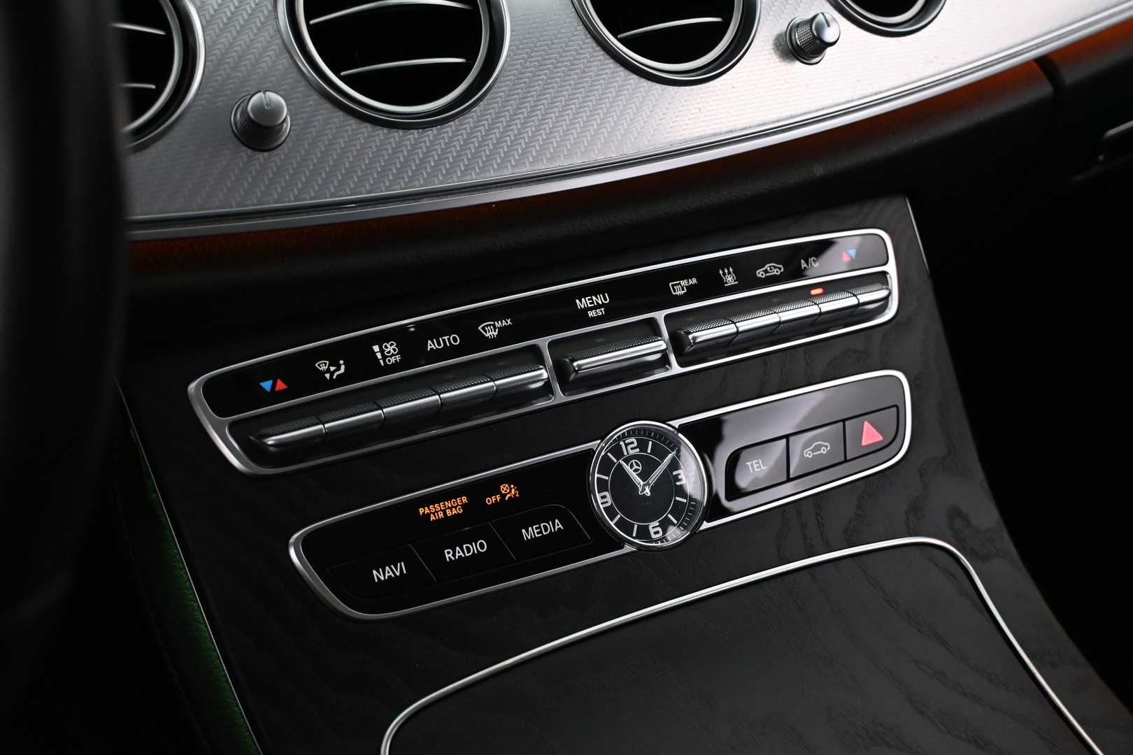 MERCEDES-BENZ E 2020