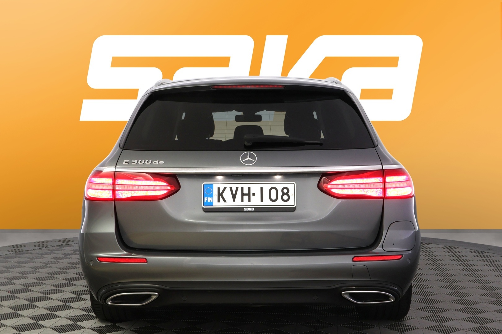 MERCEDES-BENZ E 2020