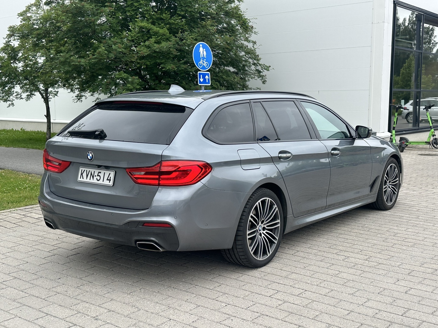 BMW 540 2018