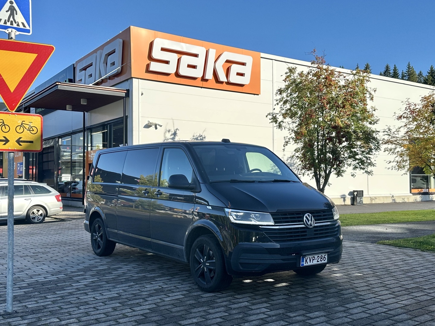 VOLKSWAGEN Transporter 2024