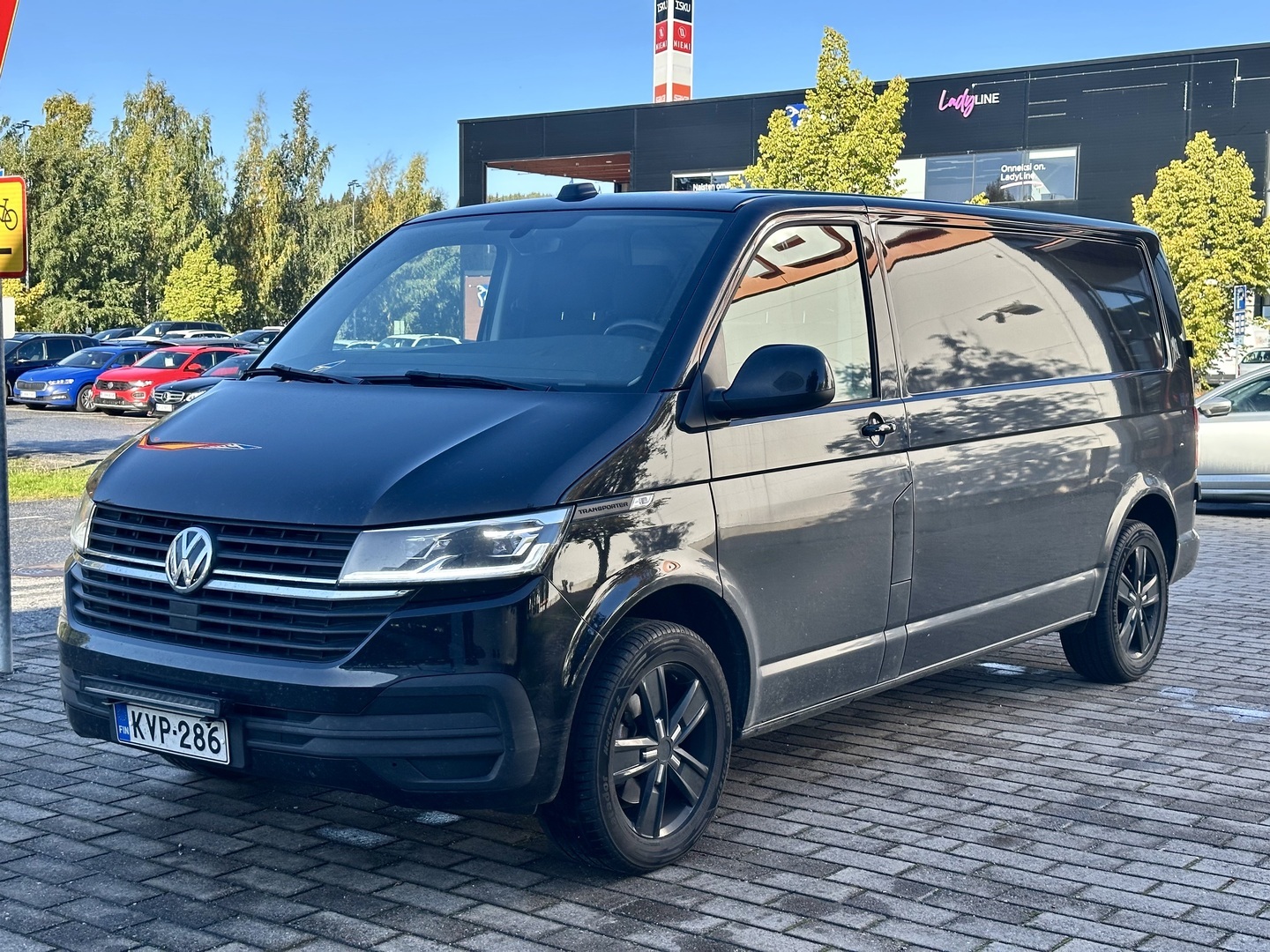 VOLKSWAGEN Transporter 2024
